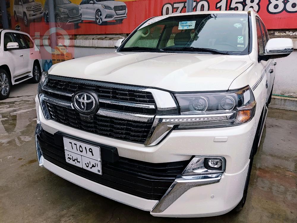 تويوتا لاندكروزر